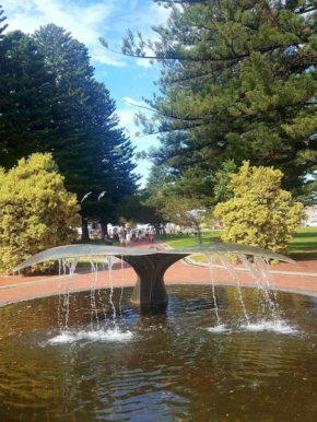Hi 5 Victor Harbour Holiday Apartment